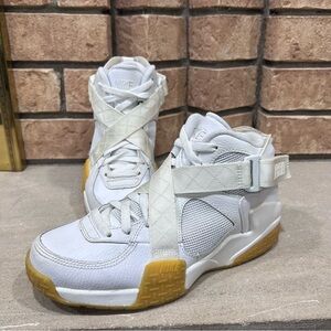 Nike Air Raid White Gum Sneakers Retro OG DJ5974-100 Men’s Size 7.5 / women’s 9